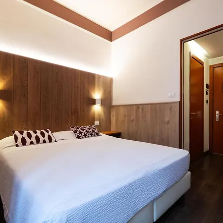 Hotel Italia Verona Esterno foto