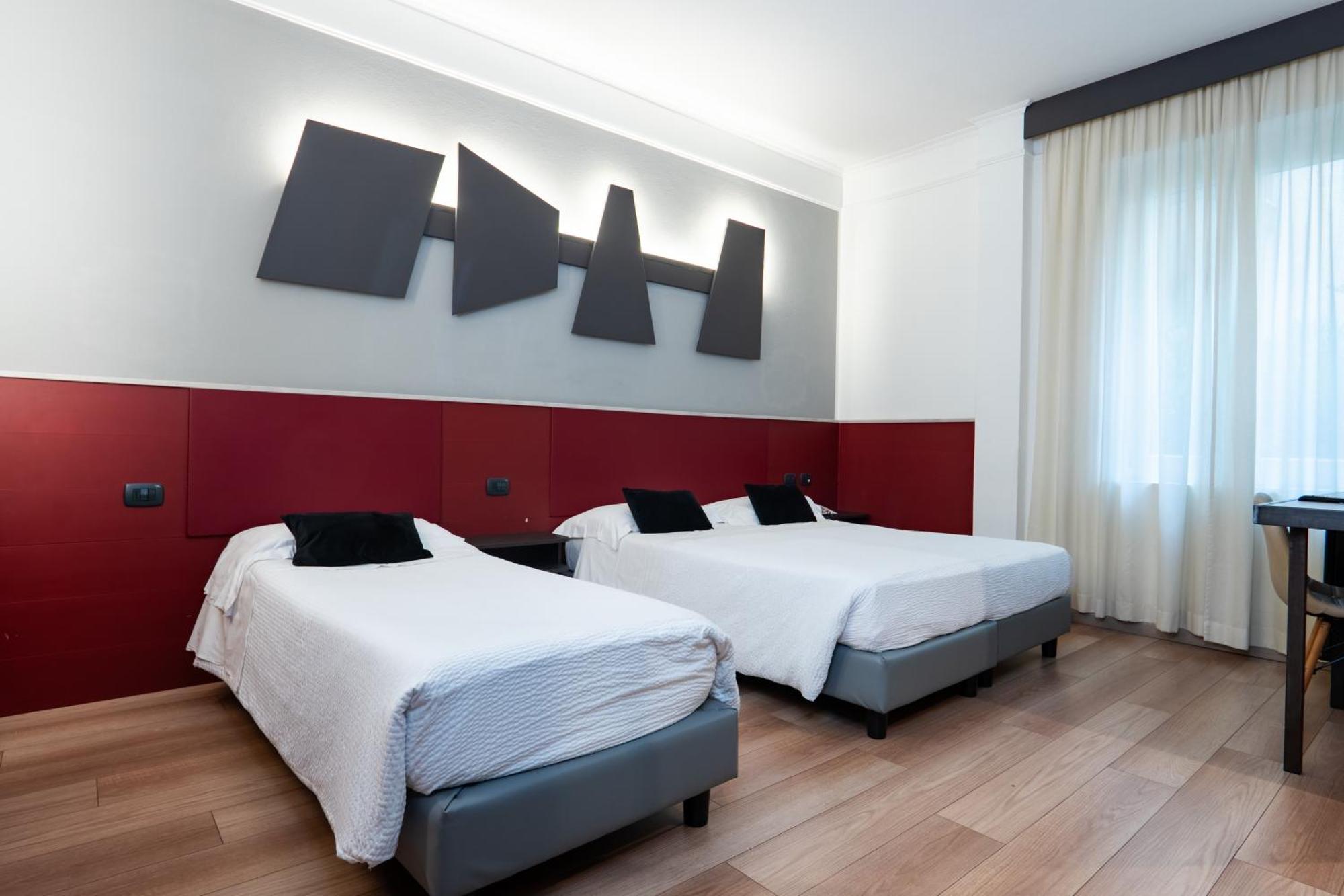 Italia 3*