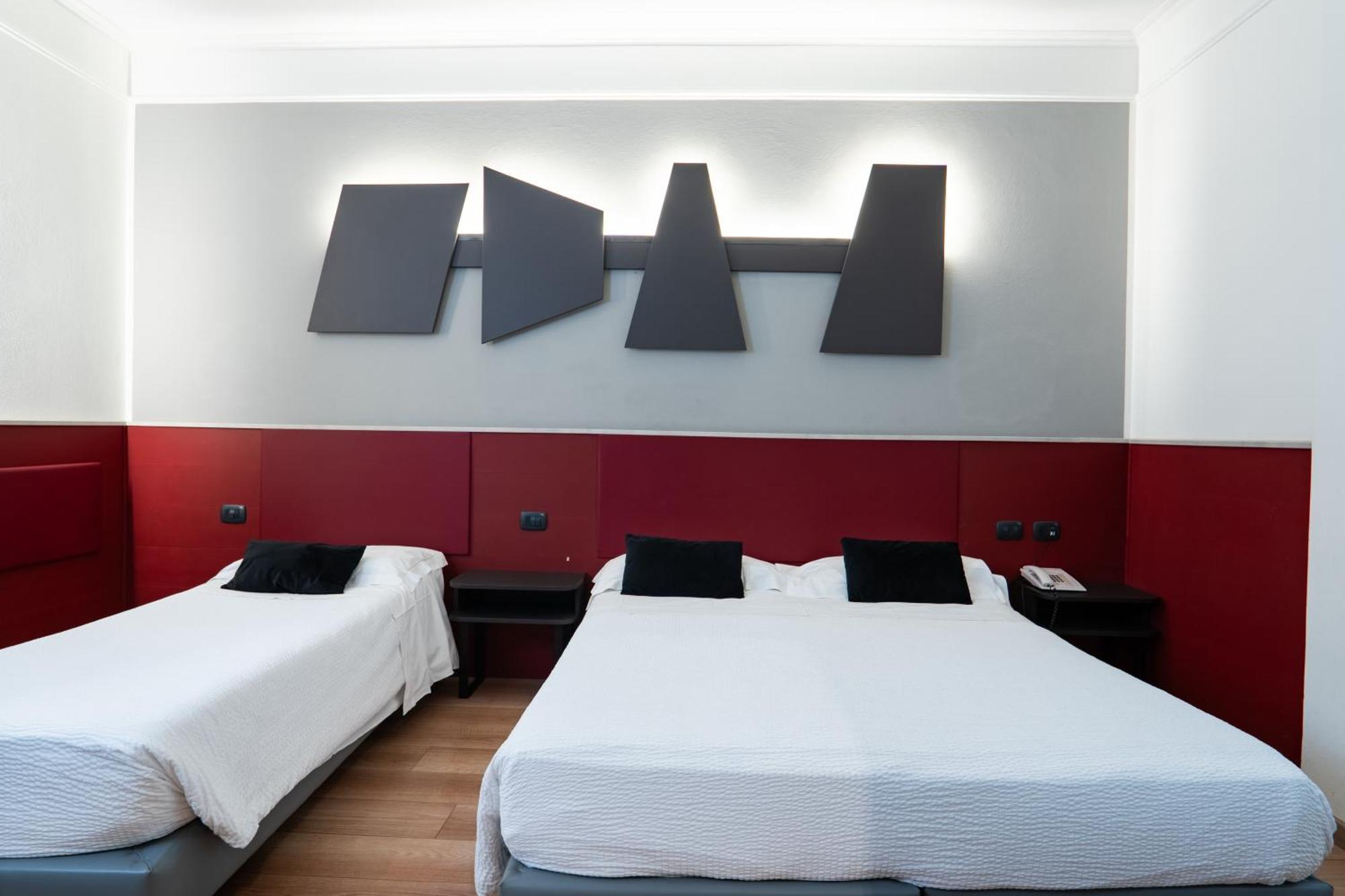 Hotel Italia 3*